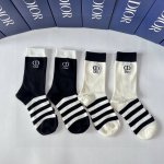 Special counter packaging Dior's new mid-length embroidered pile socks! Four pai