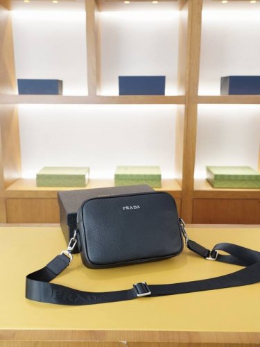 Prada official website synchronized high version crossbody shoulder bag, a timel