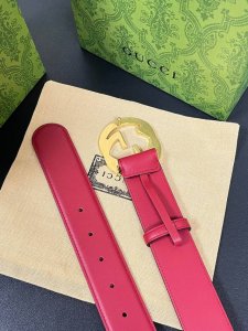 4.0 Double-sided bright red calfskin, plain weave, paired with a classic premium