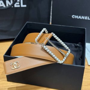 Chanel twisted pin buckle belt This Chanel twisted pin buckle leather belt feel