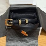 Arc de Triomphe Women's Belt This belt is made of cow leather. The bottom is ma