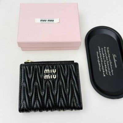 Miumiu 790 Color Black Pink Blue Size 11.5*10*3Miumiu counter's latest model! Co