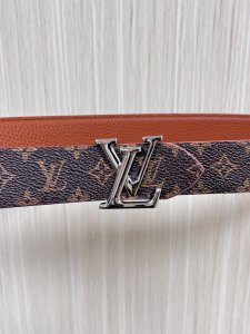Flowergram Reversible Belt: This belt combines Monogram canvas and Monogram embo