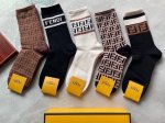 Special Fendi Fendi Fendi new women's mid-tube rabbit fur socks. Key points: rab