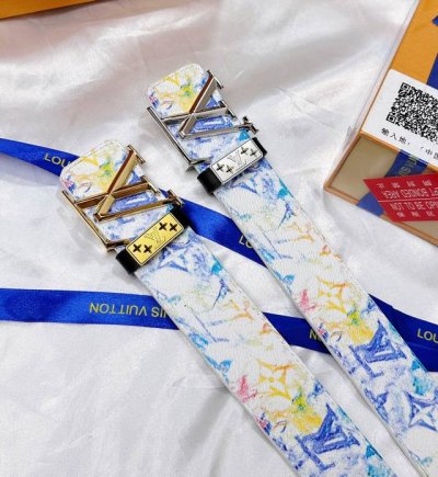 Belt: Louis Vuitton Top-Tier Replica. Belt: 100% Top-Grain Cowhide, Guaranteed