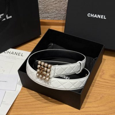 Chanel New Women's Belt Ddd. Features the classic metal double C logo, made of d