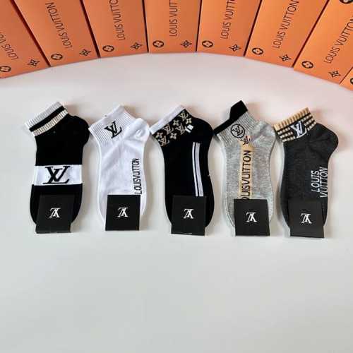 Specially packaged Louis Vuitton new mid-length slouch socks! Five pairs per box