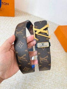 Product Name: Lv..Louis..Vuitton belt original Model: Buckle, classic pure stee
