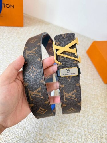 Product Name: Lv..Louis..Vuitton belt original Model: Buckle, classic pure stee