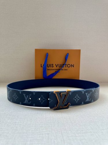 4.0 Width: The New Lv Initiales Double-Sided Belt From The 2025 Spring/Summer Co