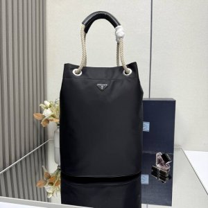 Top-quality original new men's bucket bag, large size 2Vg133. This runway style