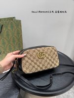 Gift box packaging Size 26.17 Cool Gucci Marmont camera bag Gg apricot canvas w