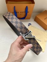 Lv Speed Double-Sided Belt With Contrasting Metal Buckles Exudes A Dynamic Style