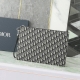 A4 Clutch Beige and Black Oblique Print Reference: 2Esca491Yse Ho5E This A4 clut