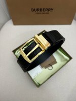 Burberry-Burberry! Men's counter version of the metal buckle, the first layer of
