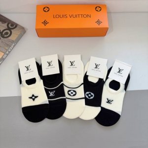 Packaged with 5 pairs Louis Vuitton new trendy short boat socks, made of bamboo