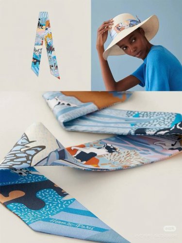 Dimensions: 5 x 86 cm Material: 100% silk Inspired by the "En Liberte" scarf des