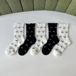 Specially packaged Gucci new mid-calf socks! Five pairs per box, same style as i