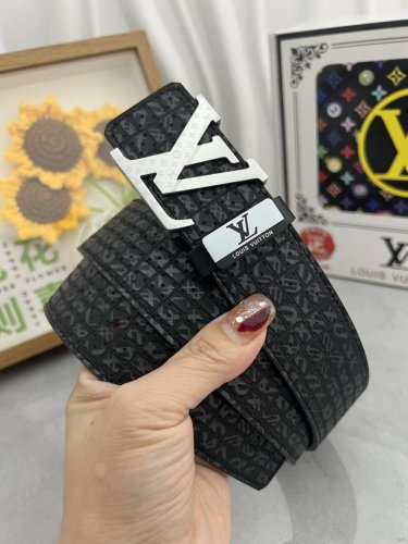 Product Name: Louis Vuitton Original Belt Material: 100% Top Layer Cowhide Leath