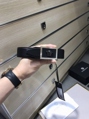 Includes boutique packaging and punch pins (same as boutique items), real photo Includes boutique packaging and punch pins (same as boutique items), real photo