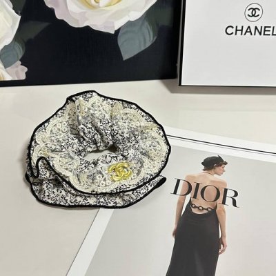 Special counter packaging Chanel Chanel's latest small fragrance style hair band