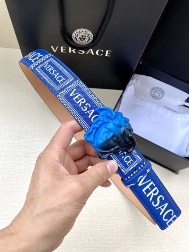 Width 4.0 Cm Versace This Grain Leather Belt Features A Colorful 3D Medusa Buckl