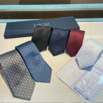 Dior's new tie. Dior men's CD tie is a rare choice that shows exquisite craftsma