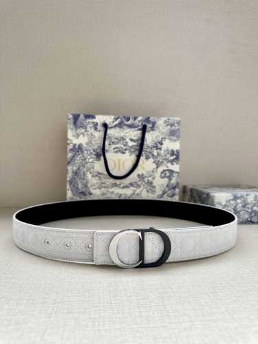 Width 3.5Cm This Dior Belt Cleverly Combines Elegance And Fashion, Highlighting