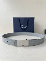 Width 3.5Cm This 35mm double-sided belt combines elegance with modernity. Made o