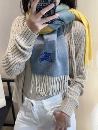 Family perk is here!! Burberry high-end heavyweight men's scarf! Highly recommen - Click Image to Close