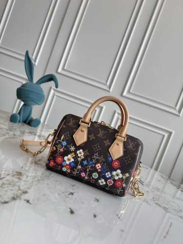 Exclusive Background Dynamic Chip, Premium Original M14175. This Speedy Bandouli