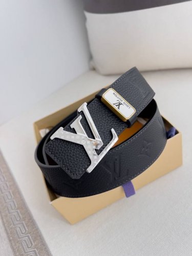 Product Name: Louis Vuitton Belt - Original Single Belt Model: Hook, Classic Pur