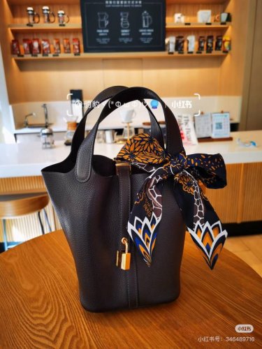 Hermes "The Three Graces" Twilly scarf Twilly scarf 100% mulberry silk heavy 18