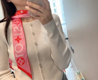 Lv's latest official model with a super nice color scheme this year is now on sa