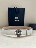 Width 3.8Cm Versace Jeans Couture Cowhide Leather V-Emblem Buckle Belt Decorated