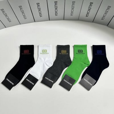Special Packaging Balenciaga New Mid-Length Slouch Socks! One box contains five