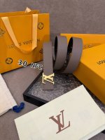 Special Lv Women's Belt, Full Set Packaging. This 3.0Cm Lv Initials Double-Sided