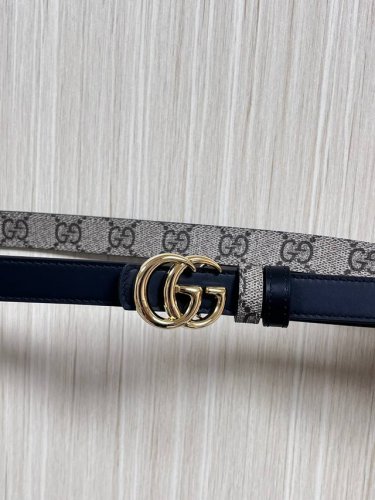 The Fall/Winter 2025 collection reimagines the distinctive Gg Marmont series. Th