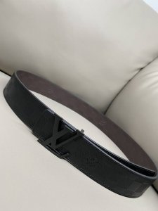 Lv Louis Vuitton reversible 4.0 heat-pressed 3D calfskin, high-quality steel buc