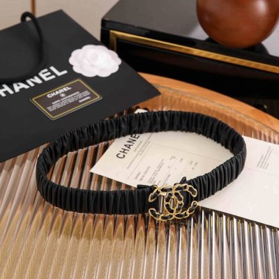 Chanel Cc chain with brass logo buckle, calfskin leather, silver and gold metal,