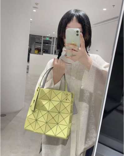 Original single running volume Isseymiyake Baobao