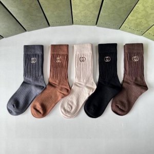 Special Packaging Gucci New Cashmere Mid-Length Slouch Socks! Five pairs per box