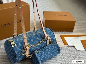 Lv Louis Vuitton 24 denim monogram Papillon shoulder bag DDD. This bag is so lig