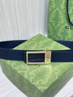 New model of the season, connecting the past and present of the brand, continue