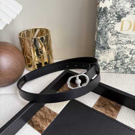 Dior's new belt, crafted from exquisite top-grain leather, is soft, comfortable - Click Image to Close
