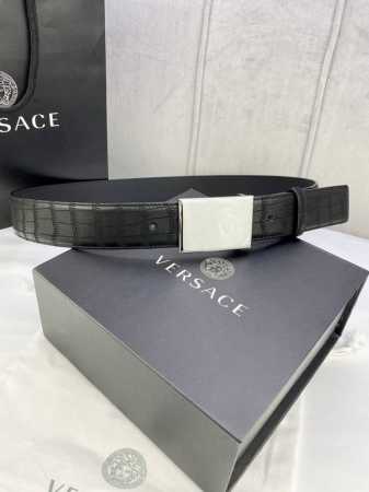 Width 4.0 Cm Versace This Stylish Deer Leather Belt Is Crafted From Soft Calfski - Click Image to Close