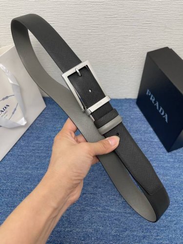 - Prada 550108 counter-matched men's casual double-sided belt with a width of 3