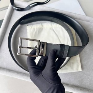 - Montblanc Square Buckle Black Blue Belt 35mm This reversible belt is a versat