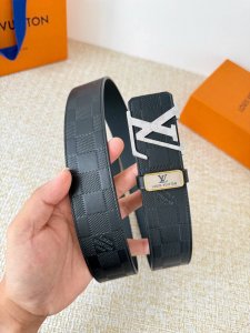 Product Name: Louis Vuitton Belt - Original Single Belt Model: Hook, Classic Pur