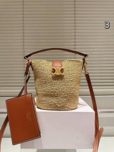 Size 16.18Cm Celine straw bagWhy not own such a beautiful straw bag for summer?1